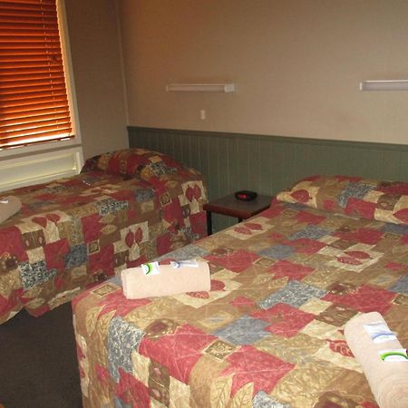Barcaldine Country Motor Inn Екстериор снимка
