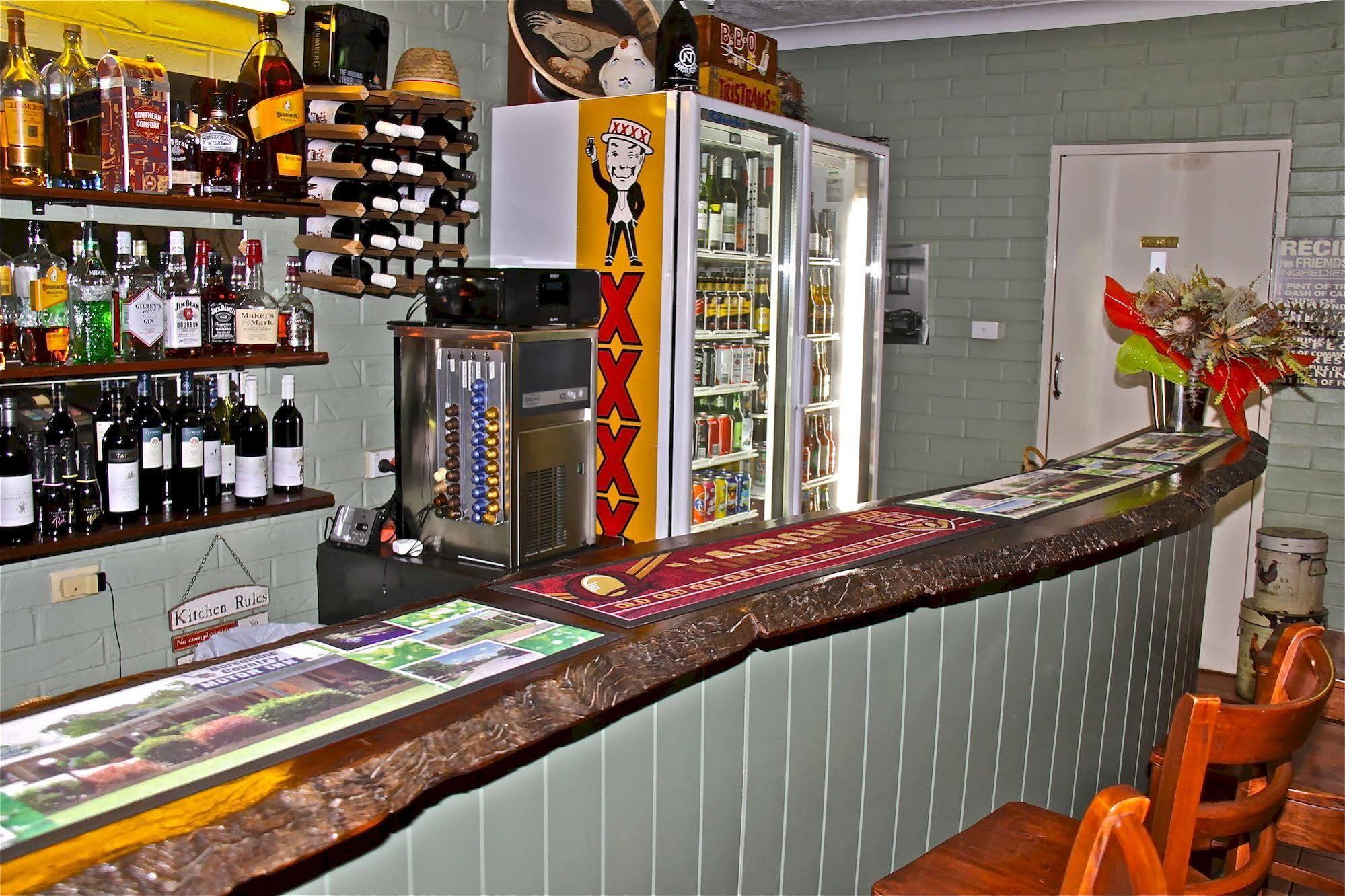 Barcaldine Country Motor Inn Екстериор снимка